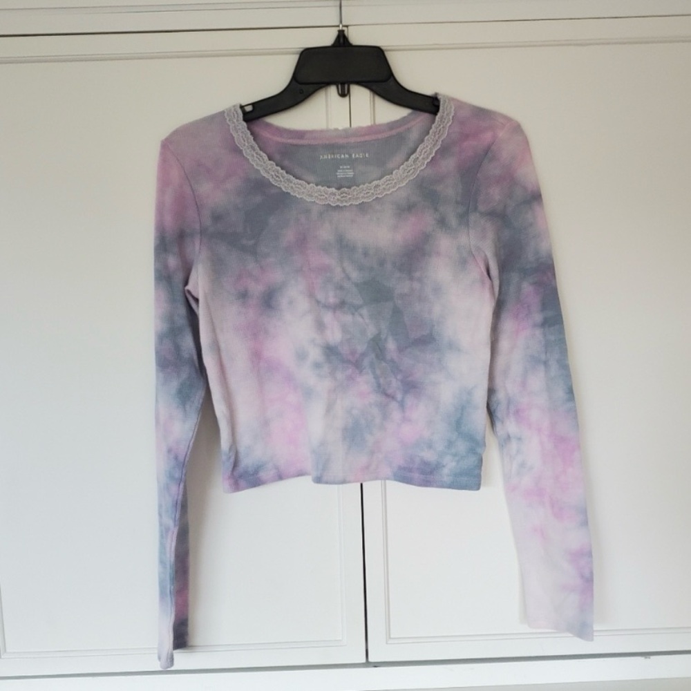 American Eagle Cropped Waffle Thermal Knit Top Size Medium Long Sleeve Lace Trim